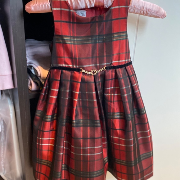 Dresses for girls 4-5 yo - Picture 2 of 7